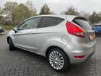 Ford Fiesta 1.4 Ghia | Stoelverwarming | Climate Control | A, Voorwielaandrijving, Gebruikt, 4 cilinders, Stoelverwarming
