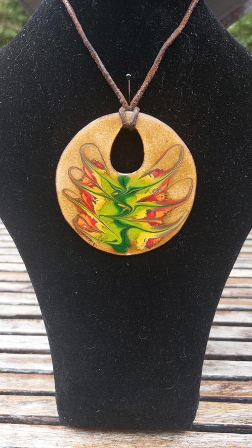 Vintage Emaille Stalen Ketting met Hanger, Antiek en Kunst, Antiek | Emaille, Ophalen of Verzenden