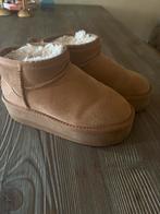 Originele Ugg mini plateau/platform mt 38, Kleding | Dames, Schoenen, UGG, Bruin, Lage of Enkellaarzen, Ophalen of Verzenden