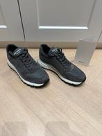 Prada Sneakers - Zo goed als nieuw! Incl. Bon, Overige kleuren, Ophalen of Verzenden, Prada, Sneakers of Gympen
