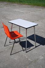 Bureau Formica tafel met oranje Marko stoel, Ophalen, Gebruikt, Nvt, Bureau