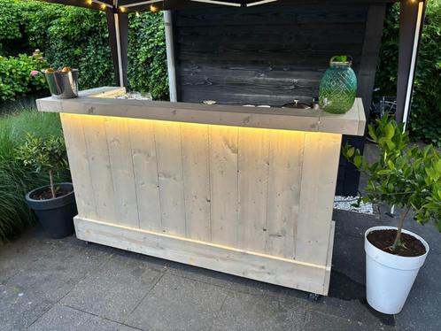 Huur een Bar met Koelkast – Dé Blikvanger voor je Feest!, Hobby en Vrije tijd, Feestartikelen | Verhuur, Nieuw, Overige, Verzenden