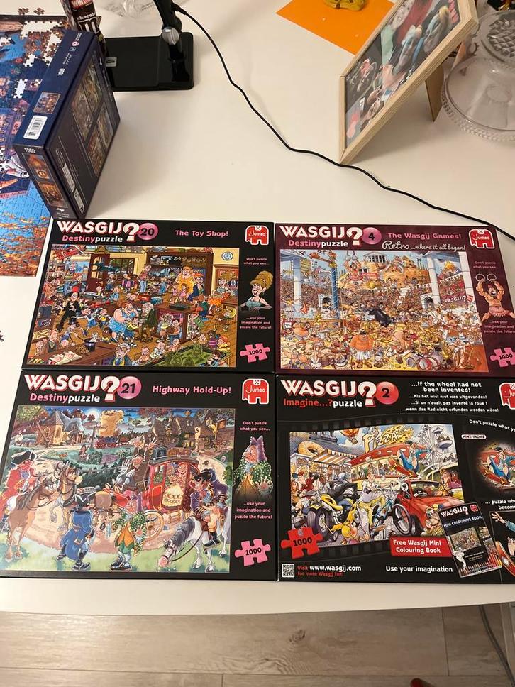 Wasgij Puzzels- 4 Stuks - 1000 stukjes, Hobby en Vrije tijd, Denksport en Puzzels, Zo goed als nieuw, Legpuzzel, 500 t/m 1500 stukjes