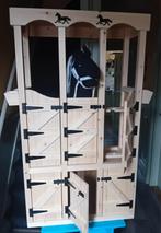Stallen voor 3 stokpaardjes met onderkasten voor accessoires, Ophalen of Verzenden, Nieuw, Overige typen