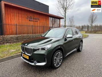 BMW X1 XDrive23i X-line, HUD, H&K, trekhaak 2000kg, camera beschikbaar voor biedingen