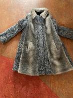 Vintage grijze opvallend mooie nep bontjas, Ophalen of Verzenden, Gedragen, Maat 38/40 (M), Grijs