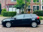Volvo V40 1.6 T2 120PK 2015 Zwart, Voorwielaandrijving, Stof, Zwart, 4 cilinders