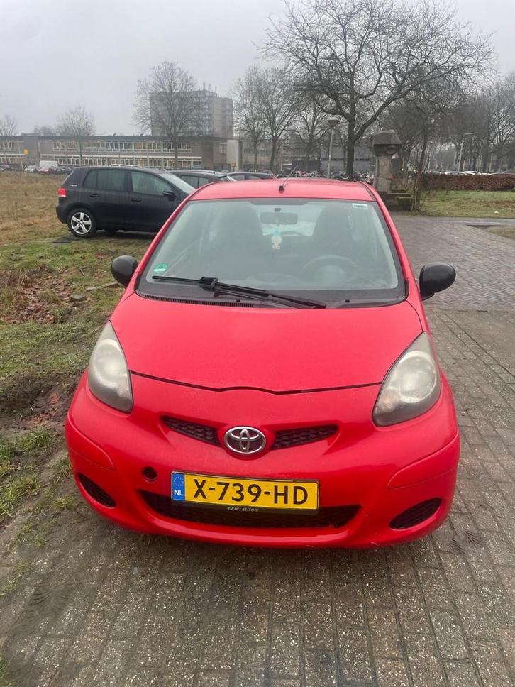 Toyota Aygo 1.0 12V Vvt-i 3DRS MMT 2009 Rood, Auto's, Toyota, Bedrijf, Aygo, Benzine, Hatchback, Handgeschakeld, Geïmporteerd