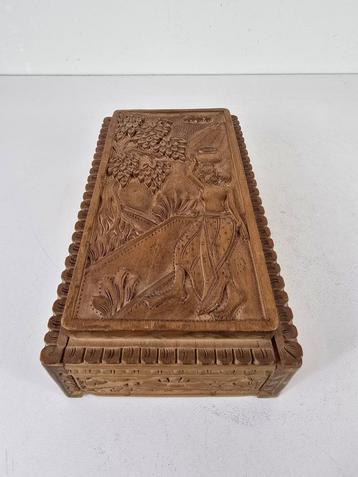 Sieradendoos prachtig decor, hout, India, midden 20e eeuw beschikbaar voor biedingen