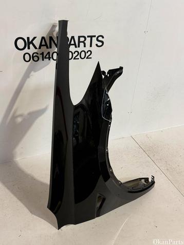 Tesla Model Y rechter zijscherm voorscherm rechts beschikbaar voor biedingen