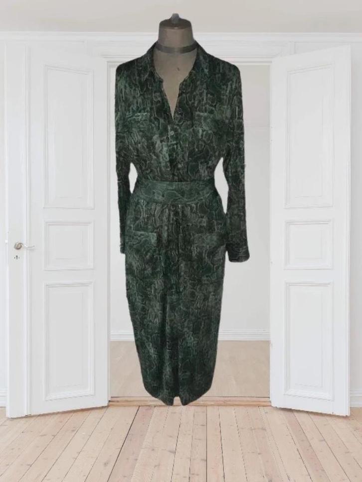 Jurk K-Design xl, Kleding | Dames, Jurken, Zo goed als nieuw, Maat 46/48 (XL) of groter, Groen, Onder de knie, Verzenden