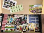 Doosje 2 kilo kilowaar, Postzegels en Munten, Postzegels | Volle albums en Verzamelingen, Ophalen of Verzenden, Nederland en Buitenland