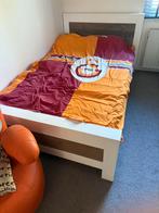 Tienerkamer bed is 1.20 bij 2 meter, Huis en Inrichting, Ophalen of Verzenden, Zo goed als nieuw