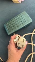 Naaimachine pedal, Ophalen