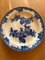 Oud Delfts blauw bord met bloemmotief, Ophalen of Verzenden