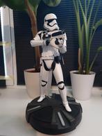 First order storm trooper premium statue by sideshow, Verzamelen, Film en Tv, Ophalen of Verzenden, Zo goed als nieuw