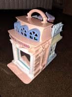 Fisher Price Loving Family Sweet Streets Dance studio Candy, Ophalen of Verzenden, Zo goed als nieuw, Poppenhuis