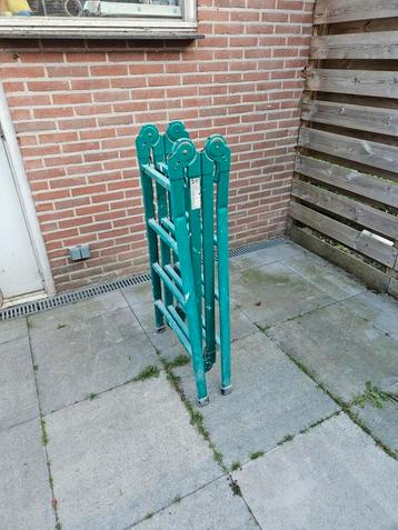 Vouwladder te koop beschikbaar voor biedingen