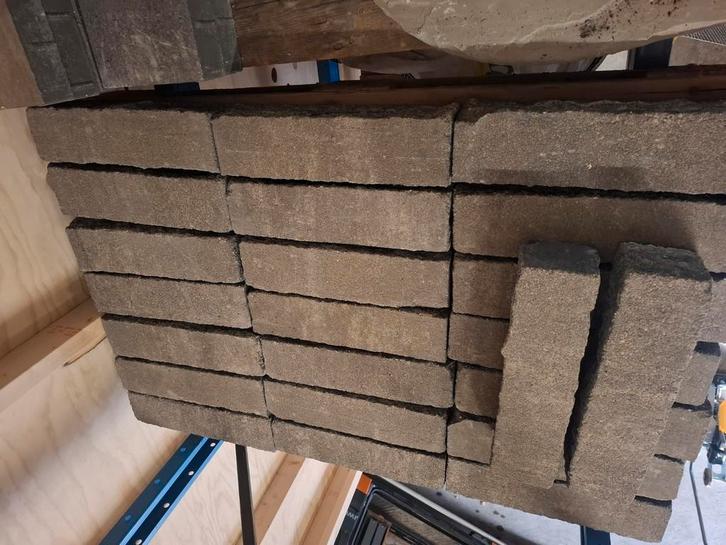 23 nieuwe stapelblokken 'ruw', Tuin en Terras, Bloembakken en Plantenbakken, Nieuw, Minder dan 30 cm, Ophalen