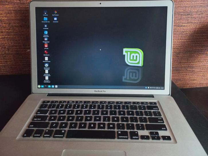 MacBook Pro met Linux Mint, Computers en Software, Apple Macbooks, Gebruikt, MacBook Pro, 13 inch, 2 tot 3 Ghz, 128 GB of minder