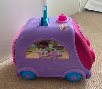 Doc McStuffins Ambulance Toy – Great Condition! beschikbaar voor biedingen