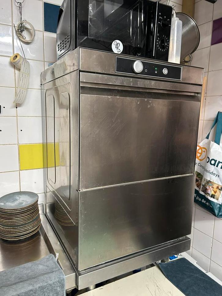 Totale keuken en meer ter overname!, Zakelijke goederen, Horeca | Keukenapparatuur, RVS Meubilair, Ophalen