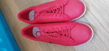 LACOSTE SNEAKERS...maat 47...1 malig gedragen! beschikbaar voor biedingen