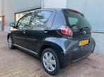 Toyota Aygo 1.0-12V Access Airco | Stuurbekrachtiging | KM N, Auto's, Toyota, Origineel Nederlands, Te koop, Zilver of Grijs, Benzine