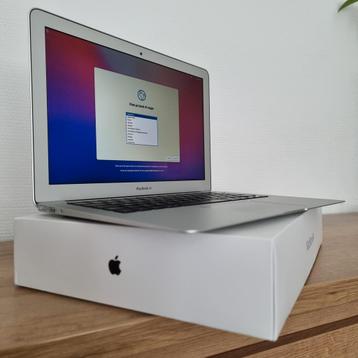 Macbook air 2015 like New! Lichtgewicht compleet zgan Apple beschikbaar voor biedingen