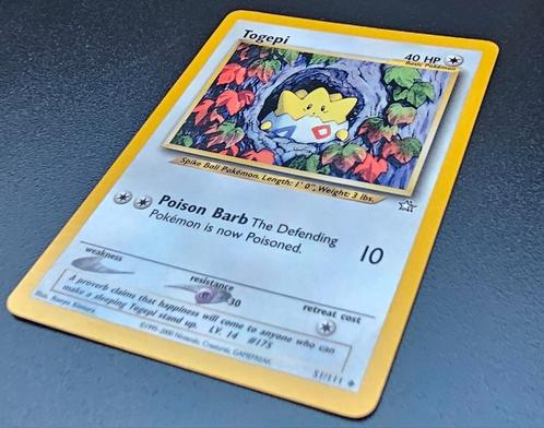 Pokemon Kaart Neo Genesis Togepi 51/111 NG 51, Hobby en Vrije tijd, Verzamelkaartspellen | Pokémon, Zo goed als nieuw, Losse kaart