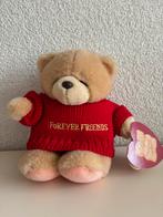 Forever Friends beertje met rode trui aan / NIEUW, Verzamelen, Beren en Cherished Teddies, Ophalen of Verzenden, Nieuw, Stoffen beer