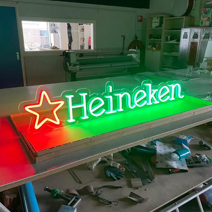 Heineken 🍺 Neon Lamp, Verzamelen, Merken en Reclamevoorwerpen, Nieuw, Lichtbak of (neon) lamp, Ophalen of Verzenden