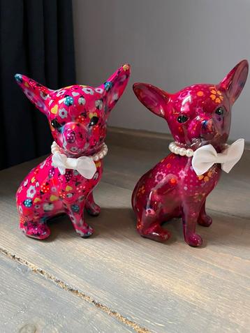 2 porseleinen Chihuahua spaarpotjes van Pomme Pidou.