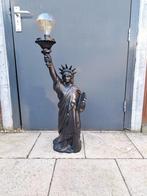 Vrijheidsbeeld lamp, Ophalen