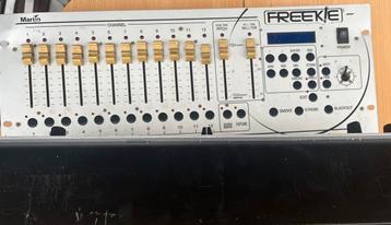 Martin Freekie controller en behringer pro beschikbaar voor biedingen