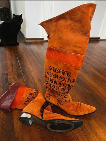 Overknee laarzen van andrea lattanzi beschikbaar voor biedingen