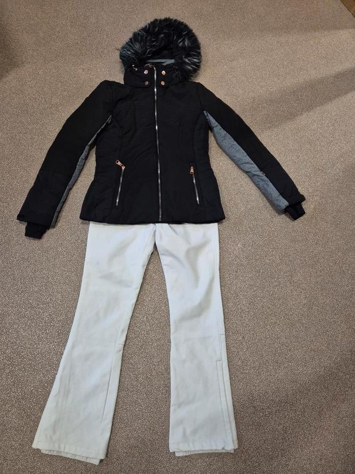 Luhta dames skipak, zwarte jas met witte broek, maat 38, Kleding | Dames, Wintersportkleding, Zo goed als nieuw, Pak, Maat 38/40 (M)