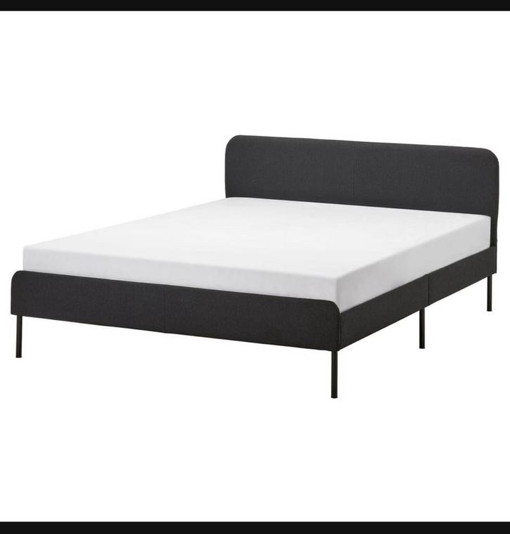 Ikea Slattum bed 140x200, Huis en Inrichting, Slaapkamer | Bedden, Zo goed als nieuw, Twijfelaar, 140 cm, 200 cm, Stof, Blauw