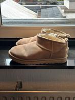 Mini UGG Beige Laarsjes Maat 41, Ophalen of Verzenden, Gedragen, Beige, Lage of Enkellaarzen