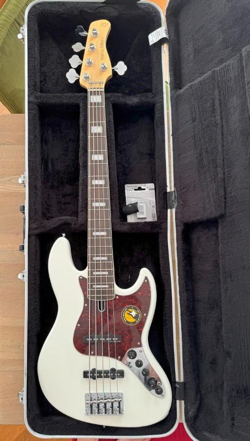 Vijf snarige bas Marcus Miller V7, Muziek en Instrumenten, Snaarinstrumenten | Gitaren | Bas, Nieuw, Elektrisch, 5-snarig, Ophalen of Verzenden