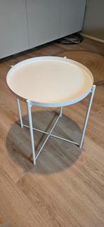 Wit metalen bijzettafeltje tafeltje rond, Huis en Inrichting, Tafels | Bijzettafels, Ophalen, Minder dan 55 cm, Gebruikt, Metaal of Aluminium