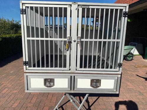 Te Koop Kelders (Hundos)Hondenbox met Ladenblok, Dieren en Toebehoren, Hondenbenches, Zo goed als nieuw, Ophalen
