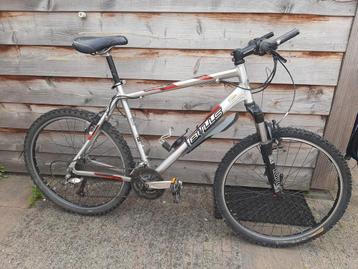 2 Bulls mountainbikes werkend, maar wel aandacht nodig beschikbaar voor biedingen