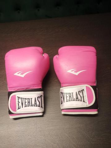 Roze Everlast Bokshandschoenen Dames beschikbaar voor biedingen