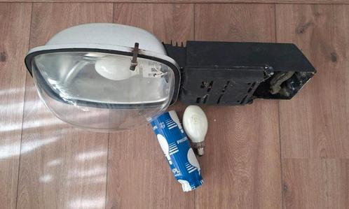 Buiten armatuur met hogedrukkwiklamp en extra lamp, Huis en Inrichting, Lampen | Overige, Gebruikt, Ophalen
