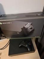 Xbox One X met controller en 2 games, Spelcomputers en Games, 1 speler, Ophalen, Zo goed als nieuw