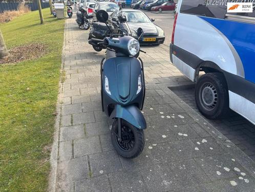 Senzo Bromscooter RivaLux R, Fietsen en Brommers, Brommers | Overige merken, Gebruikt
