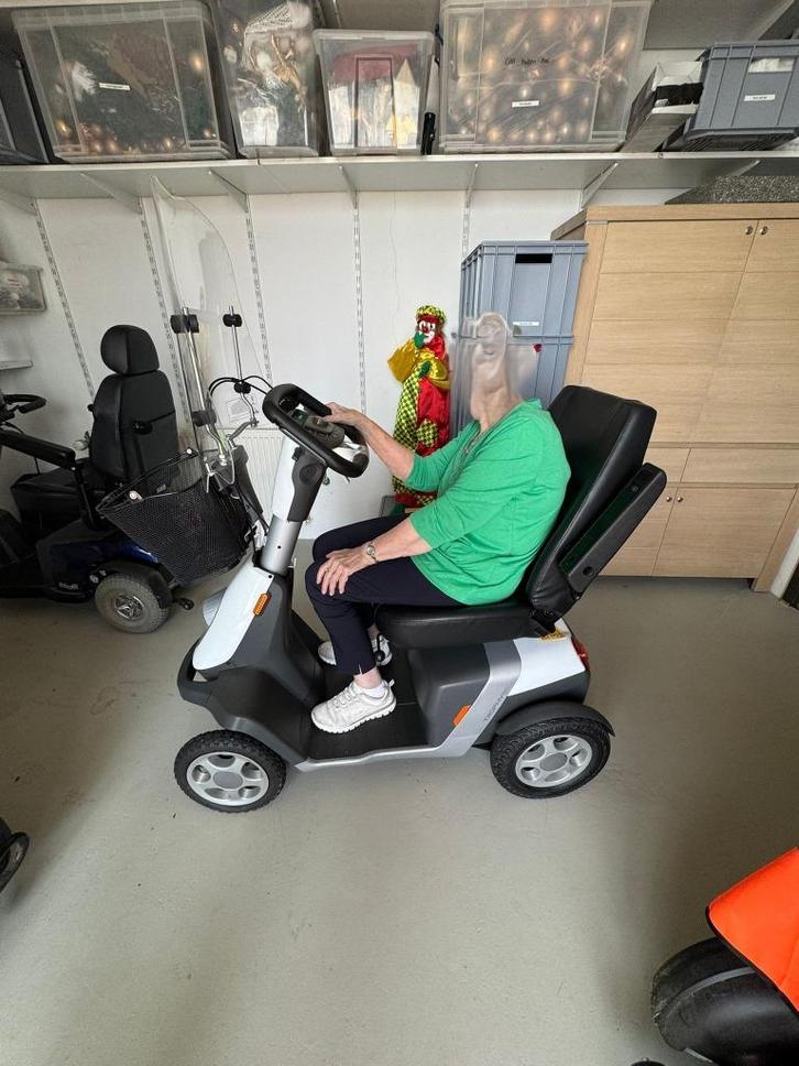 Verlaagde prijs: open scootmobiel – 2020 – Topstaat, Diversen, Brommobielen en Scootmobielen, Zo goed als nieuw, Sterling, 46 km of meer