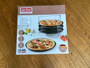 Pizza pan set ZENKER voor bakken 4 pizza’s tegelijk. Nieuw! beschikbaar voor biedingen