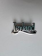 Leyland speld/pin merk van o.a bussen streekvervoer jaren 70, Ophalen of Verzenden, Gebruikt